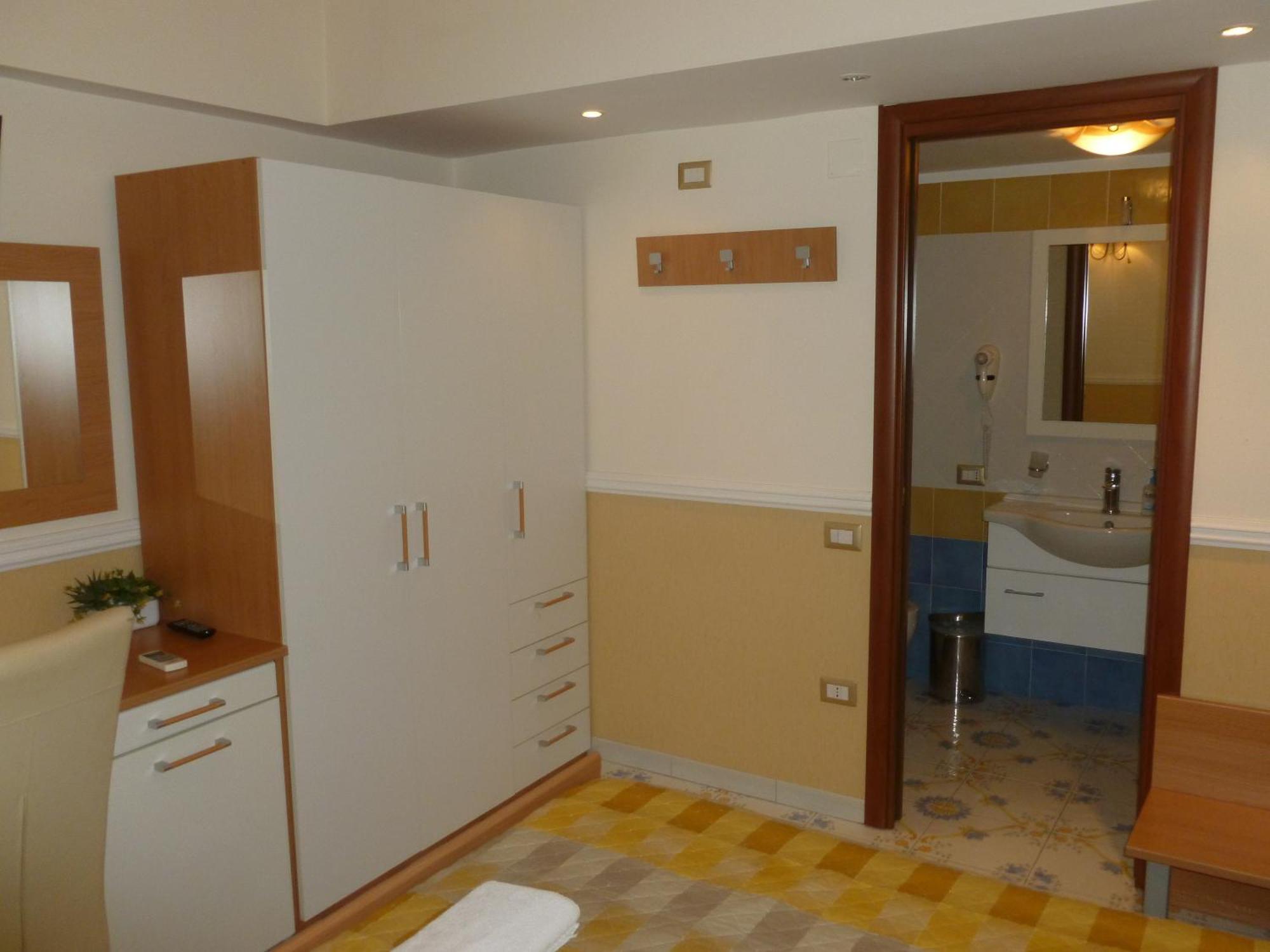 Olimpo Degli Dei Bed and Breakfast Νάπολη Δωμάτιο φωτογραφία