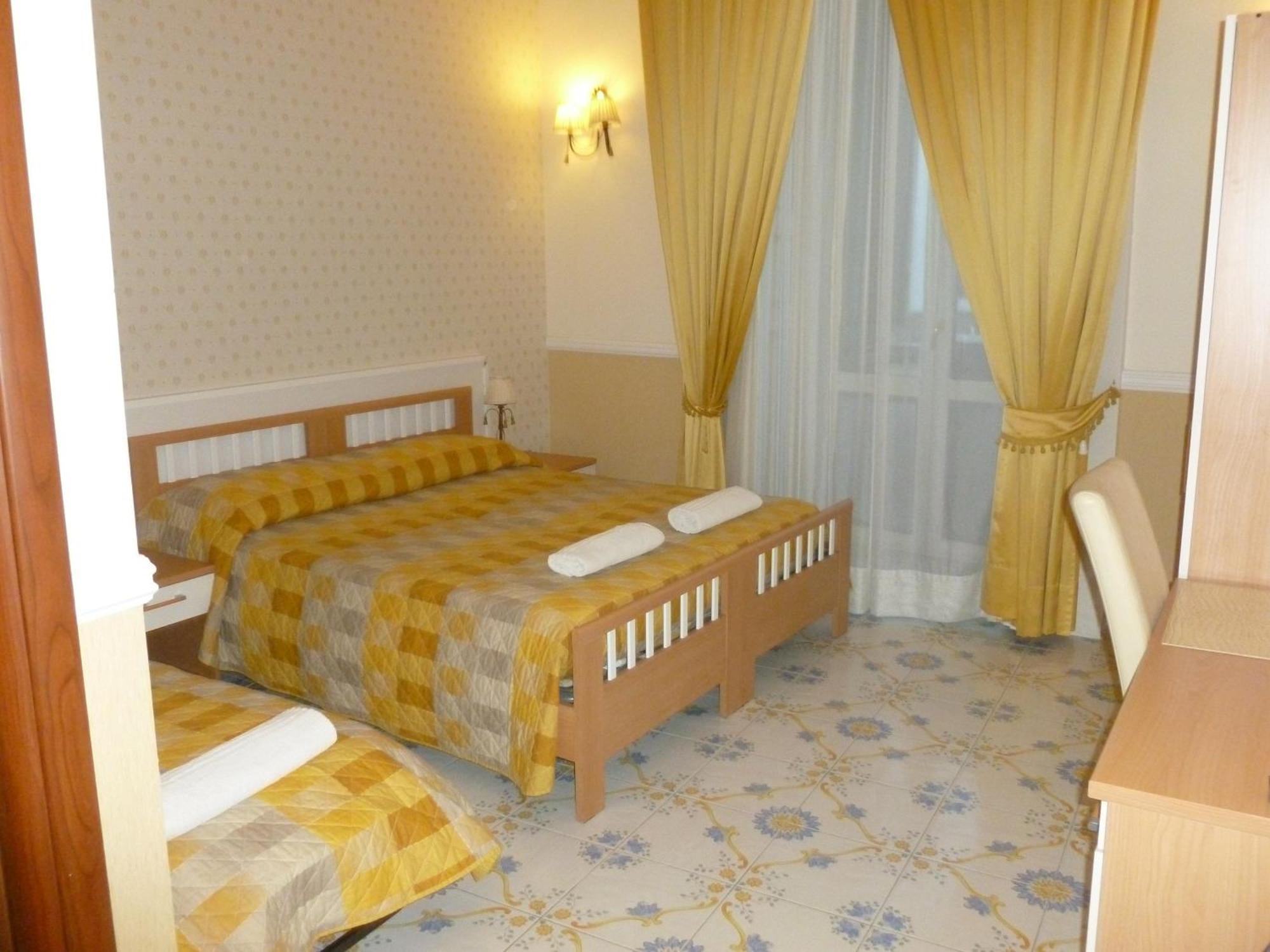 Olimpo Degli Dei Bed and Breakfast Νάπολη Δωμάτιο φωτογραφία
