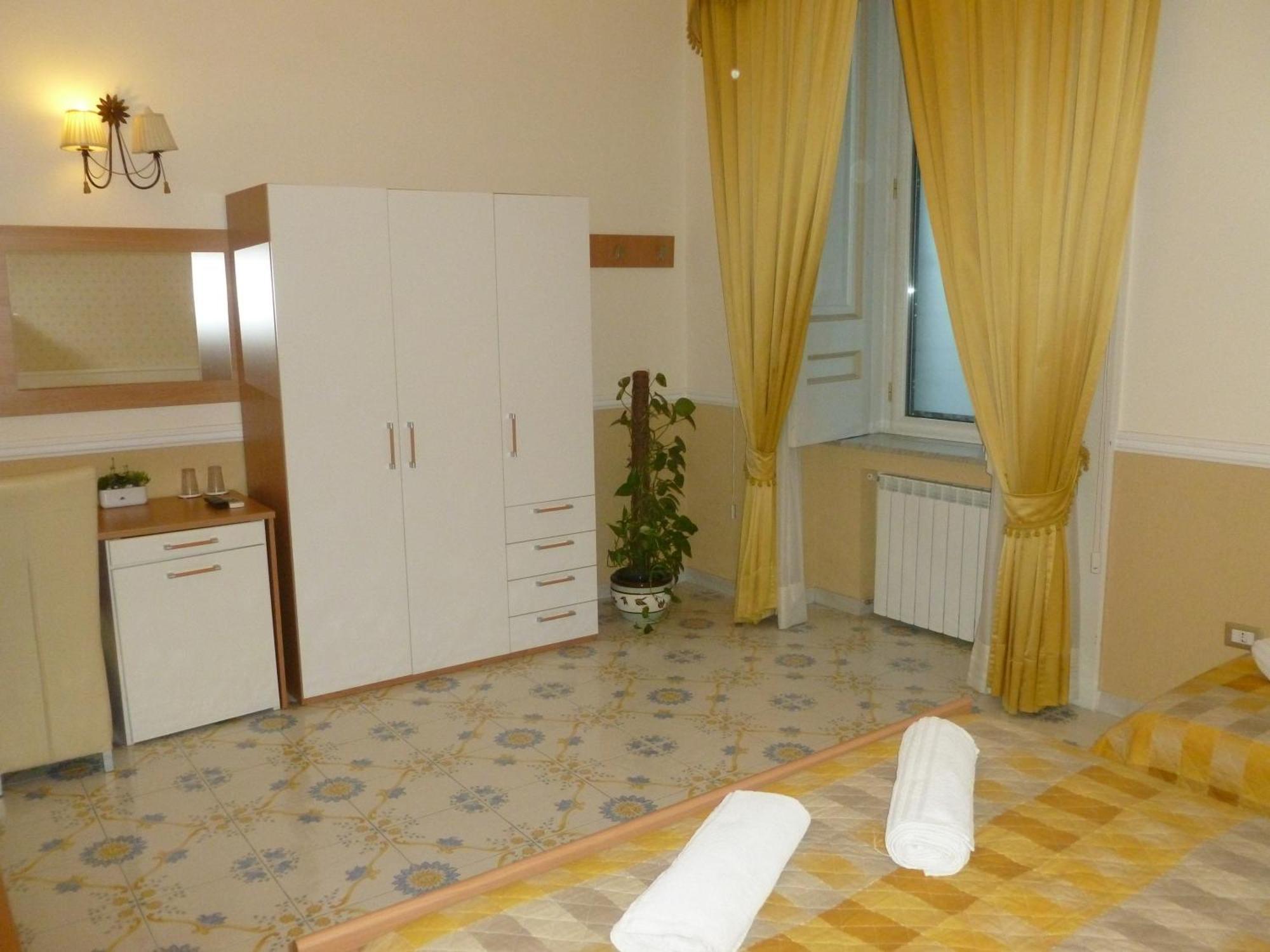 Olimpo Degli Dei Bed and Breakfast Νάπολη Δωμάτιο φωτογραφία